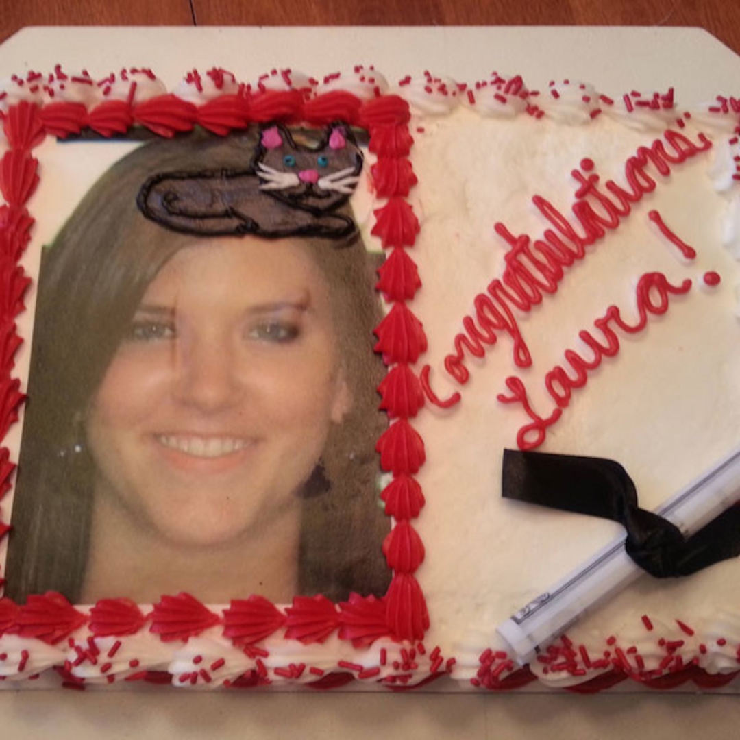 This Graduation Cat Cake Will Make You Jealous You Just Got A Boring Old Regular Cake E Online